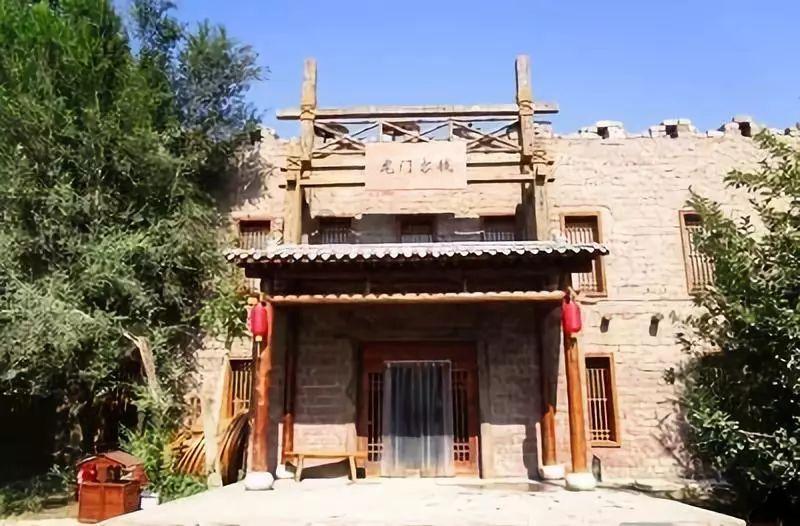 御剑八荒赞助一共有几个？天魔骷髅传奇龙迹之城顶赞要多少米？